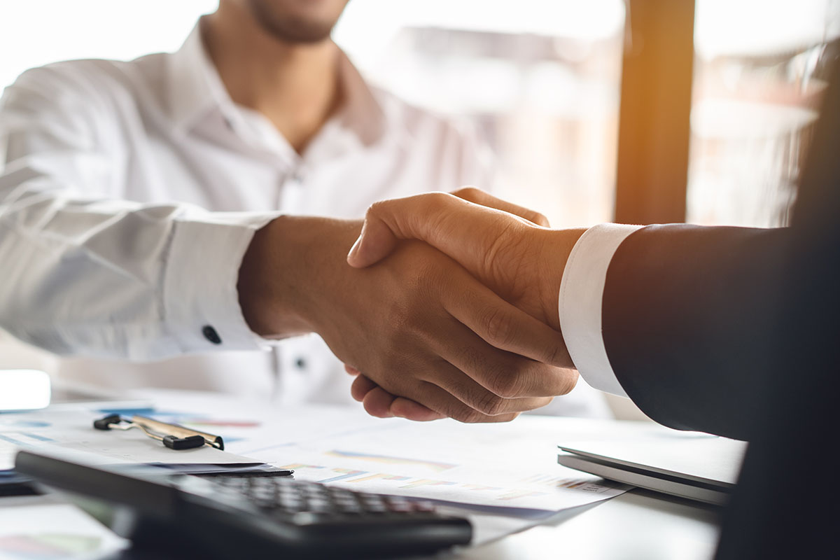 handshake-with-client